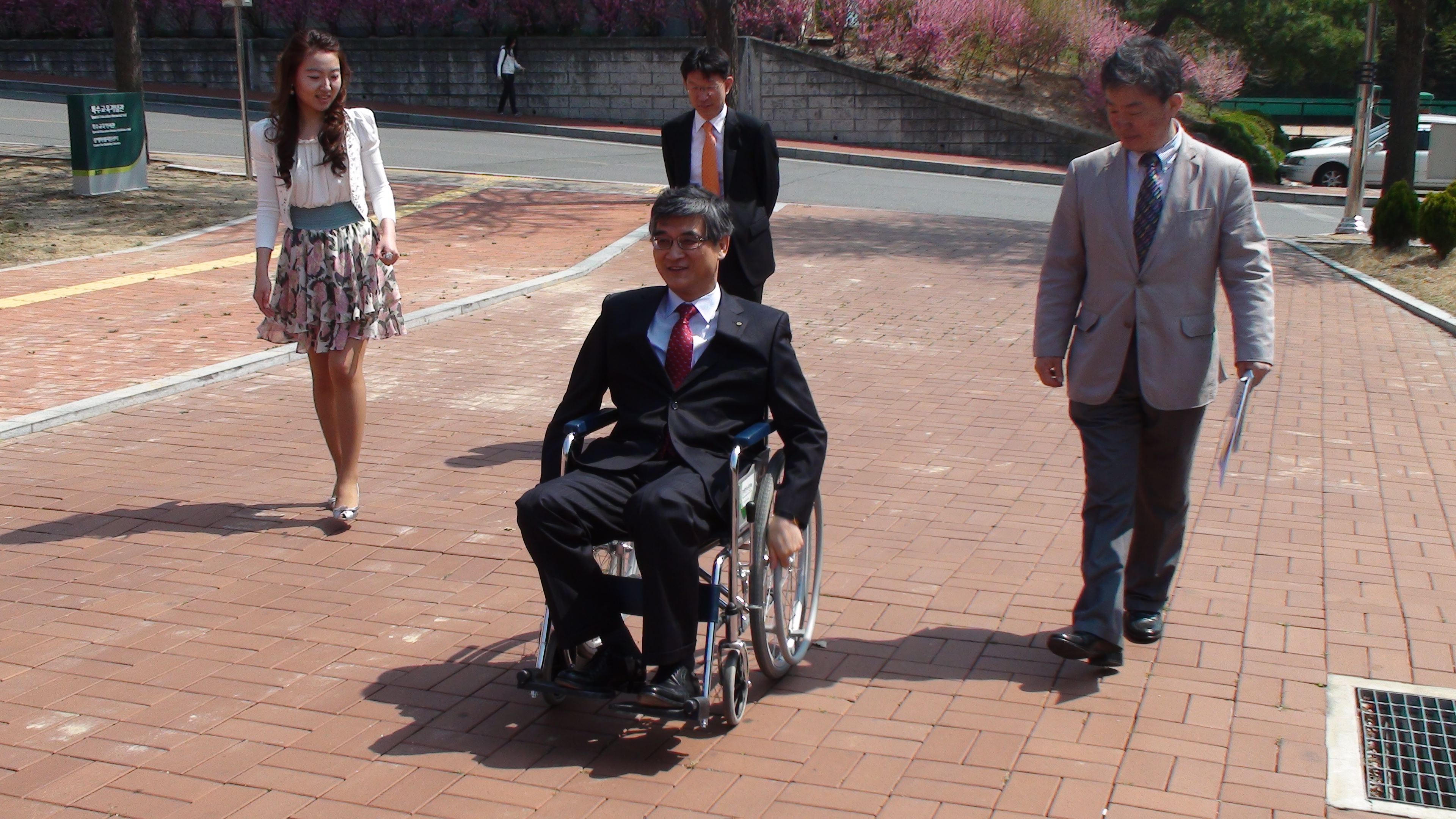 2012학년도 장애인의 날 행사 (지체장애 체험) 총장 