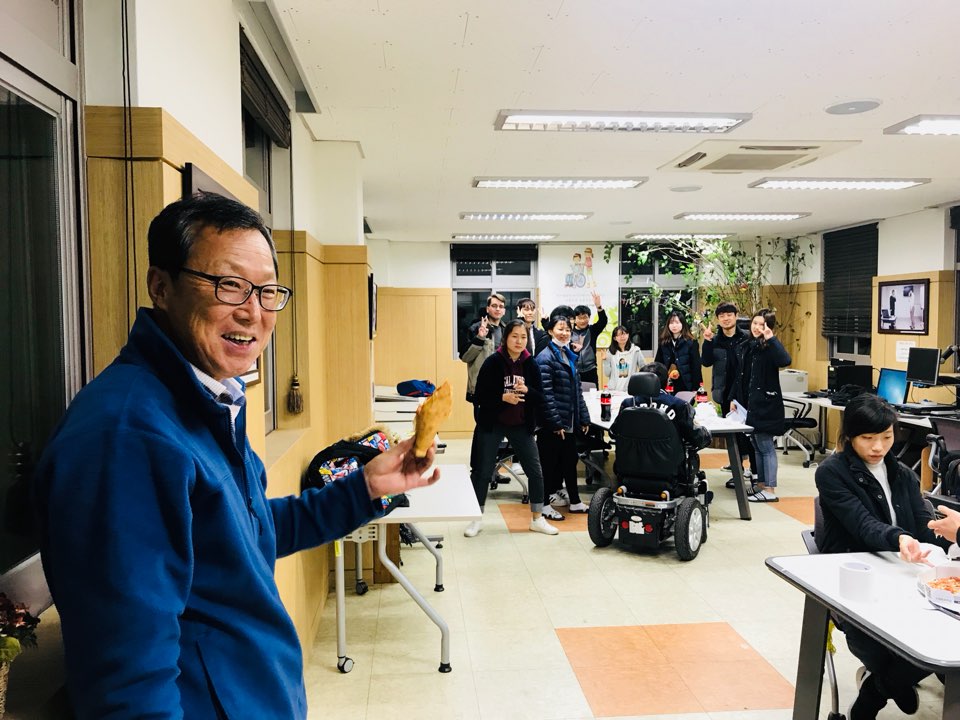 시험기간 장애학생을 위한 피자Time (From.학생행복처장님)_10/30